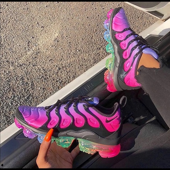 Nike Shoes - 🚨NEW! Nike AIR VAPORMAX - Be True